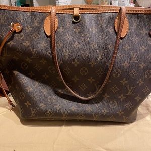 Louis Vuitton Never Full